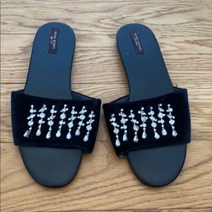 Henri bendel black velvet and crystal house shoes